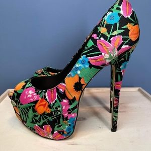 Tropical floral heels
